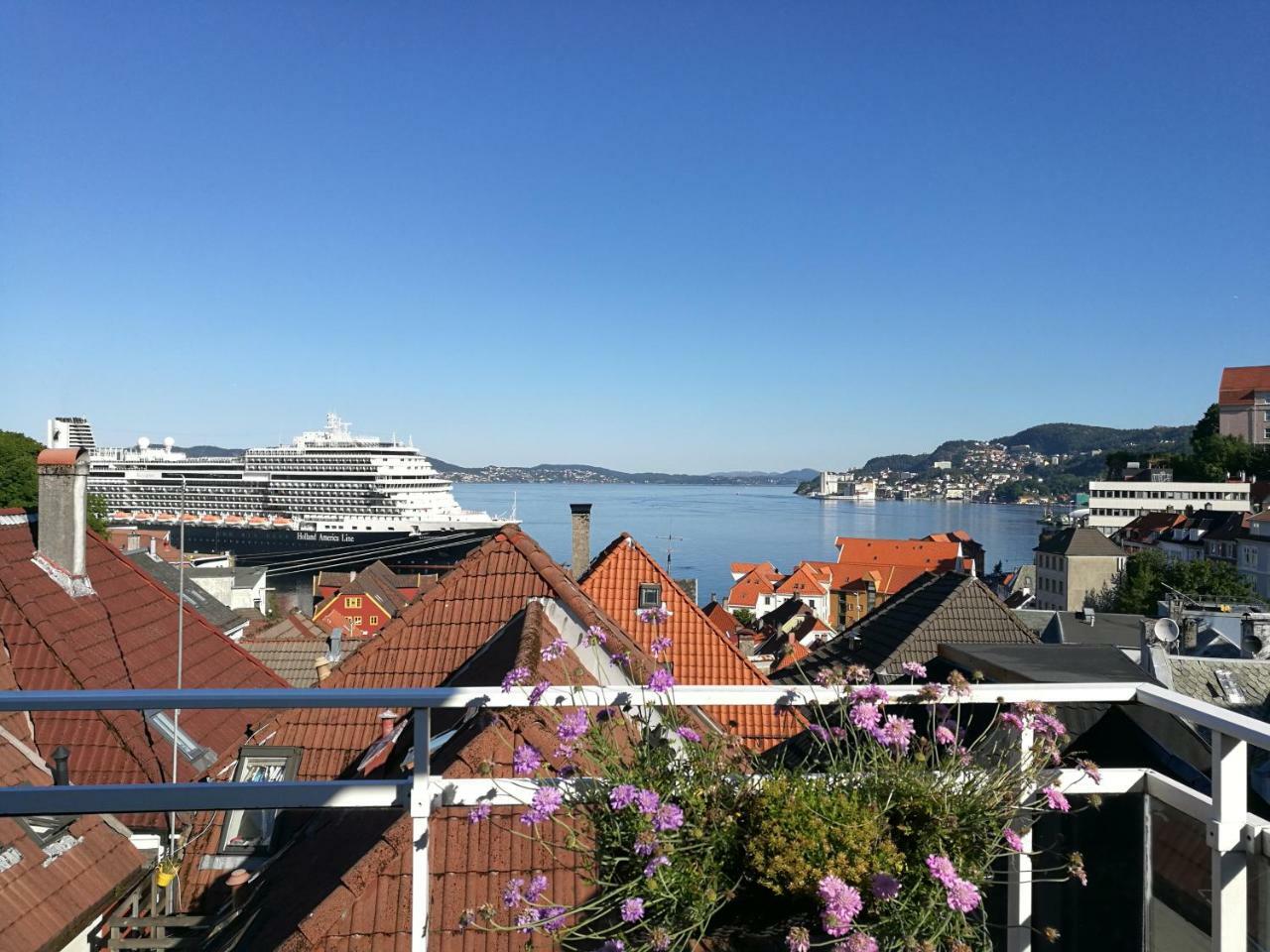 Ferienwohnung Penthouse With Perfect Location And Spectacular View Bergen Exterior foto